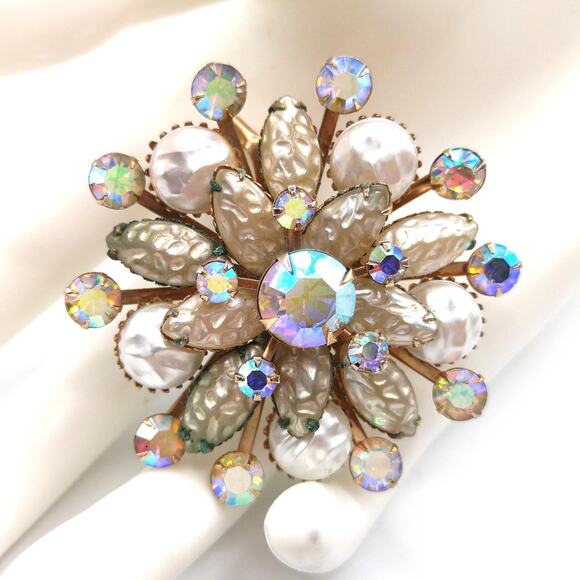 Vintage Lava Iridescent Glass Brooch, Aurora Borealis Rhinestones, 1950s - Picture 8 of 8